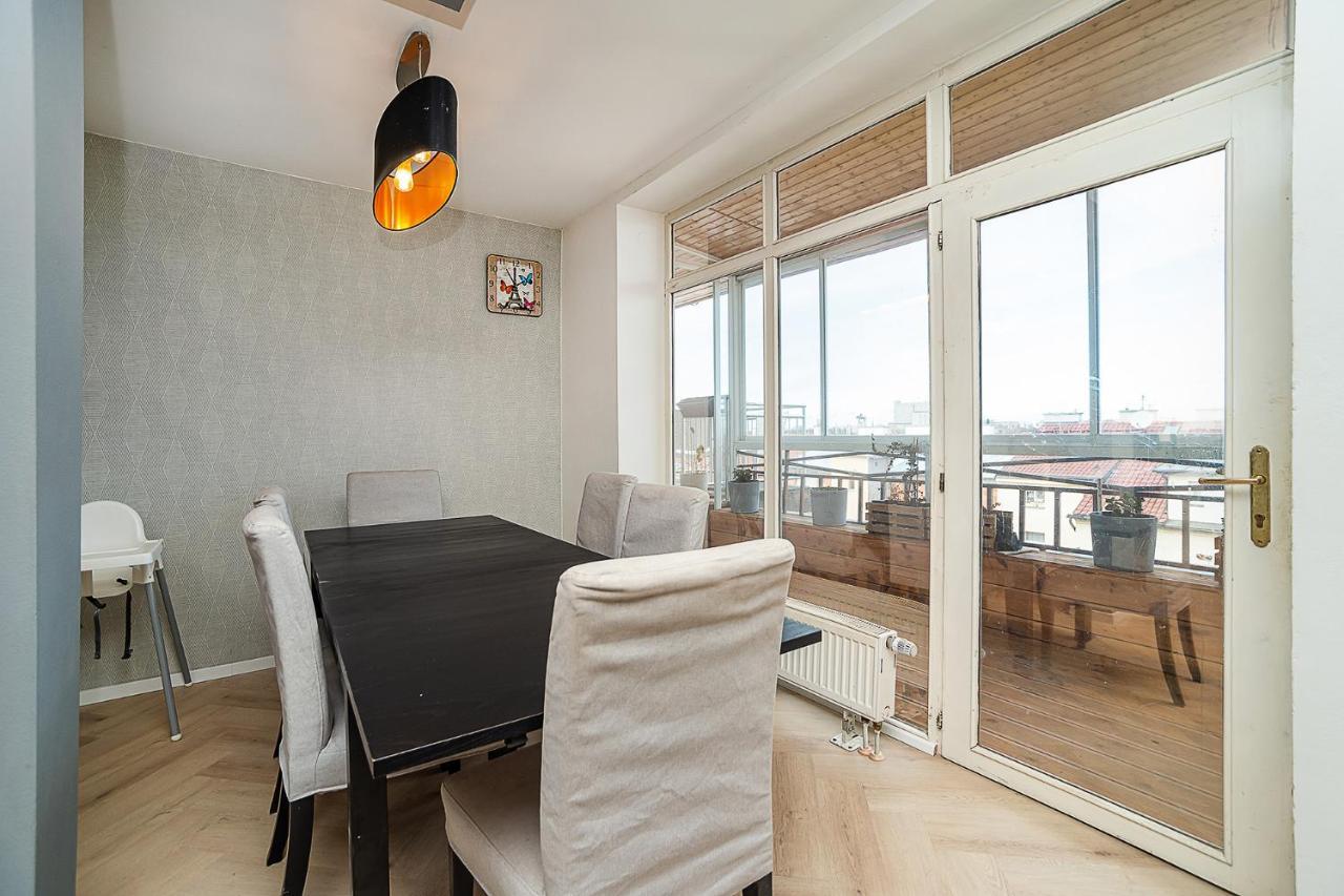 Big 4-Bedroom Flat, Terrace With Great Vitkov View Praha Eksteriør bilde