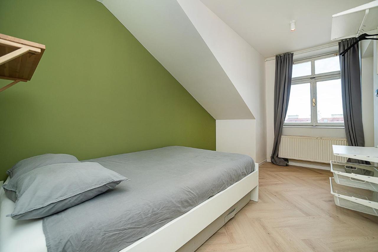 Big 4-Bedroom Flat, Terrace With Great Vitkov View Praha Eksteriør bilde